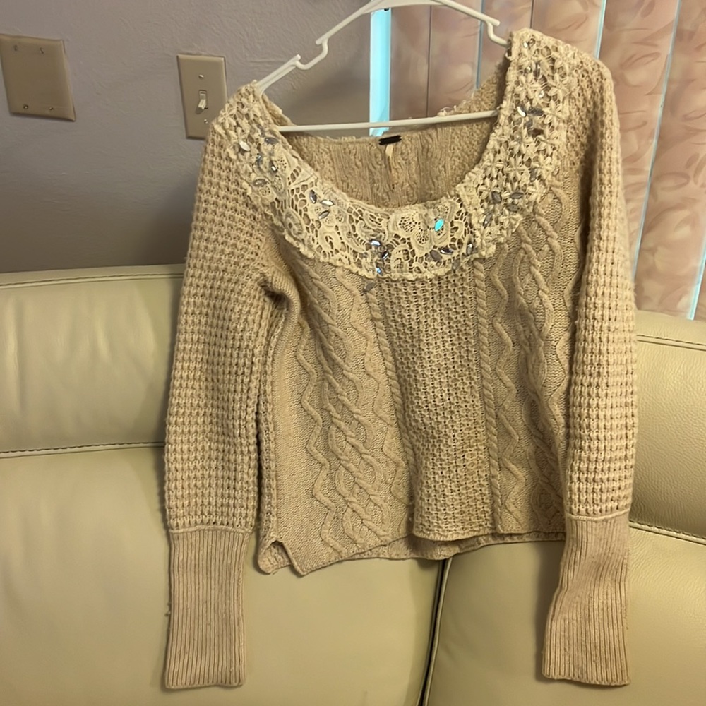 FP sweater - Picture 3 of 3